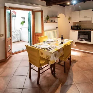virgilios-house-apartment-internal-court.it-tuscanyhotel.com/
